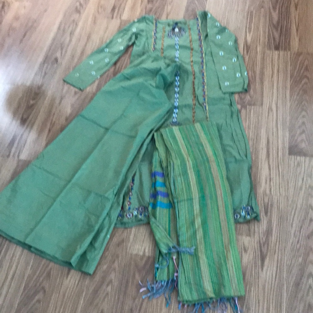 Pakistani/Indian set 3pcs